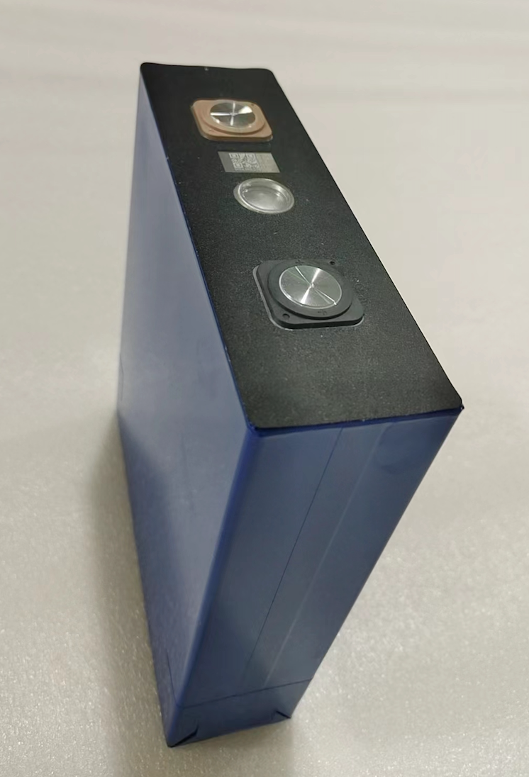 Side View 3.2V 206Ah LiFePO4 Cell